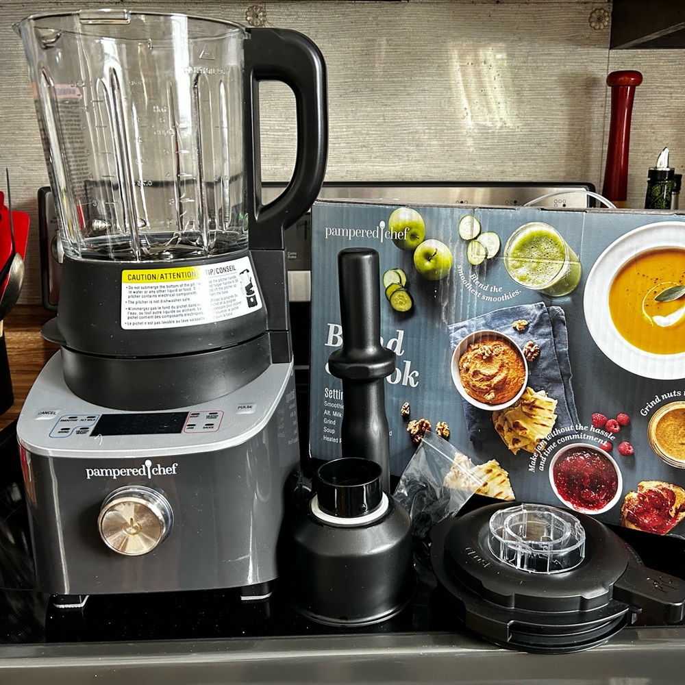 Pampered Chef Deluxe Cooking Blender